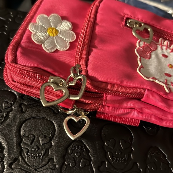 Hello Kitty Pink Crossbody Bag - Picture 2 of 4
